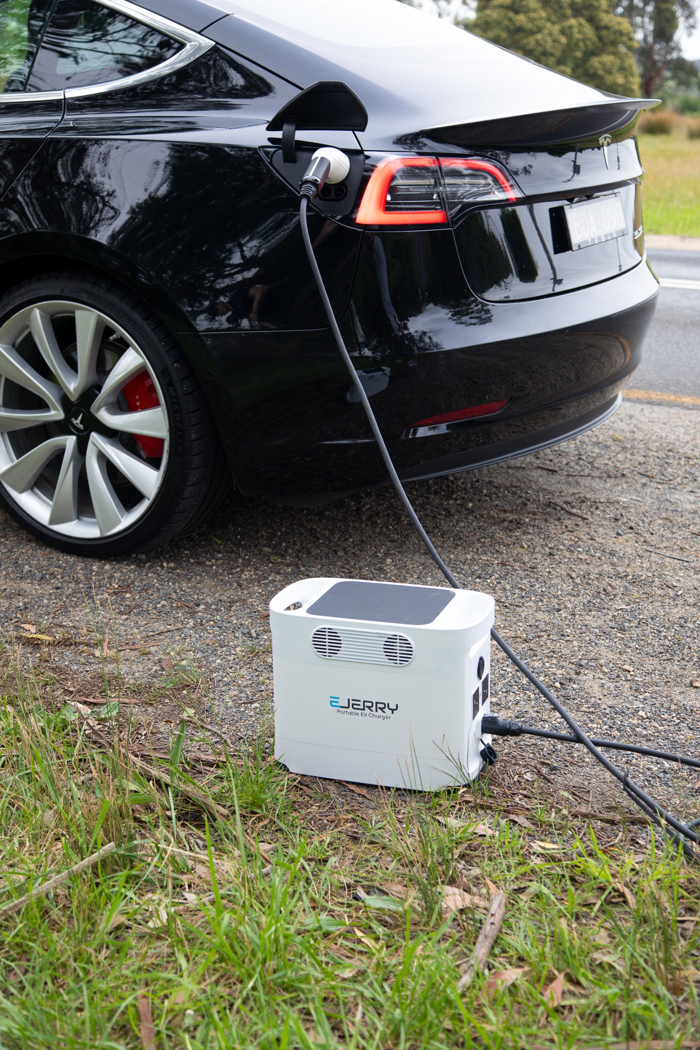 EJERRY - Portable EV Charger with Type 2 EV Charging Gun